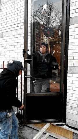 Setting a steel and glass door
