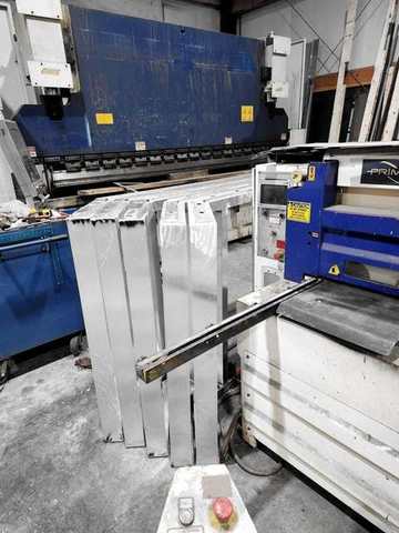 Formed sheet parts at the press brake