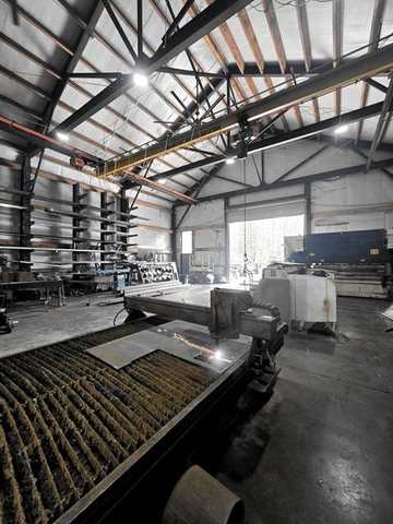 CNC plasma table mid-cut