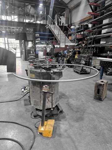 Ring roller with rolled stock